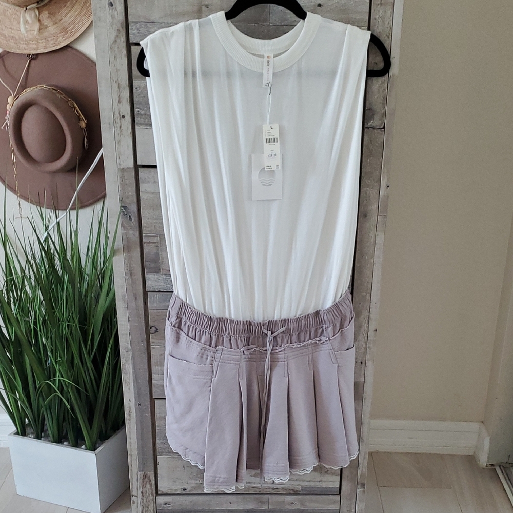 White and Lavender Sleeveless Dress